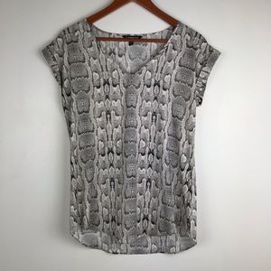 Express :: snake print top